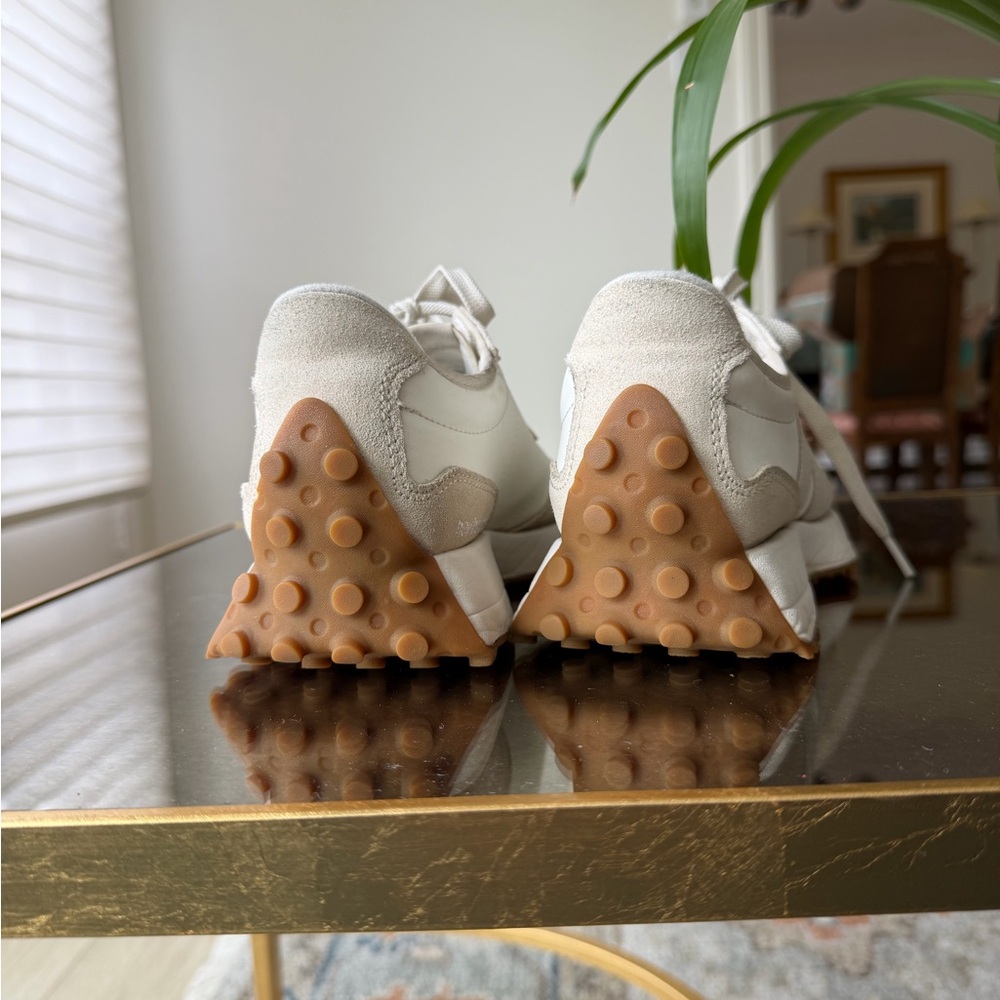 New Balance Cream and White Women's Sneakers size 8.5 - Picture 5 of 7